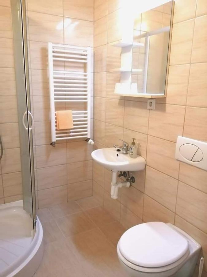 Lesni Restaurace Harrachovka Hotel Табор Екстериор снимка